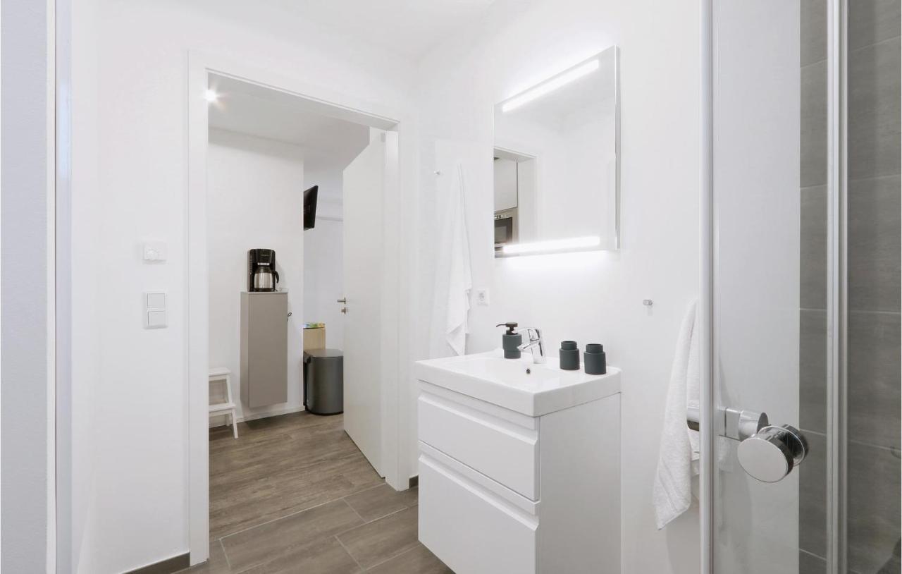 Beach Front Apartment In Lembruch-Duemmer See ภายนอก รูปภาพ